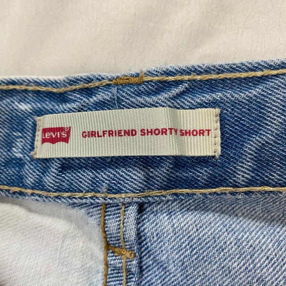 Bi-color Levi’s Strauss Girlfriend Shorty Short - Picture 2 of 4